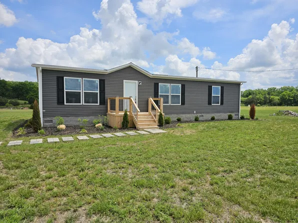 38 Wolf Bnd, East Bernstadt, KY 40729