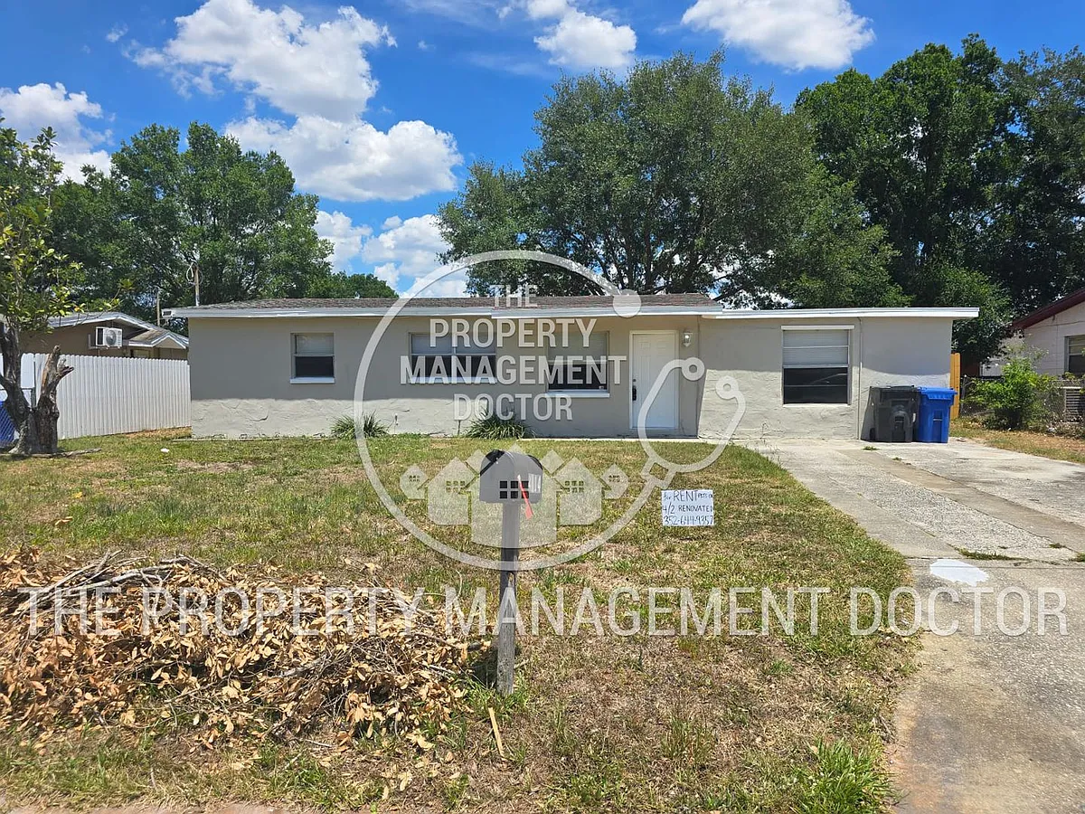 Building Photo - 4914 S 84th St