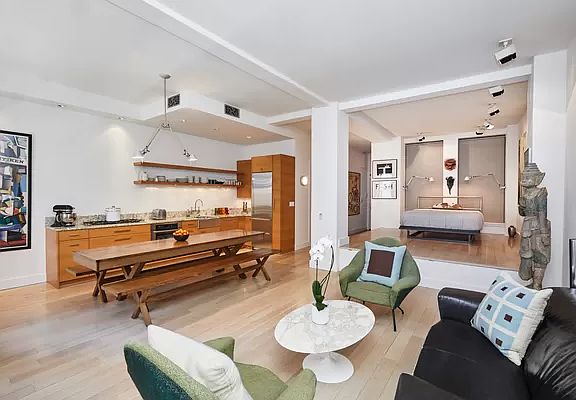 5th image of 65 Nassau St APT 6C