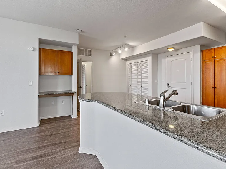 Elegant kitchen finishes and custom cabinetry