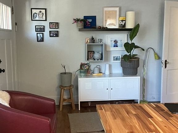 5th image of 245 Sunset Ter