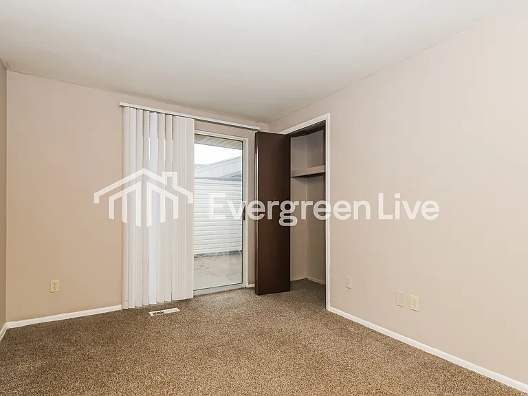 5636 Troy Villa Blvd — Photo 11
