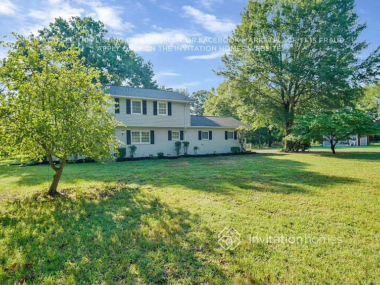 4220 Artdale Rd SW — Photo 2
