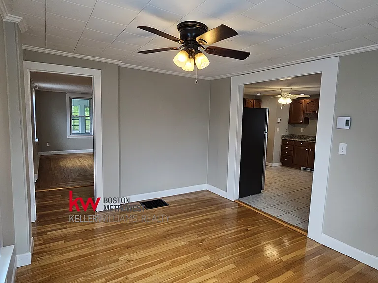 27 Ferry St #B — Photo 7