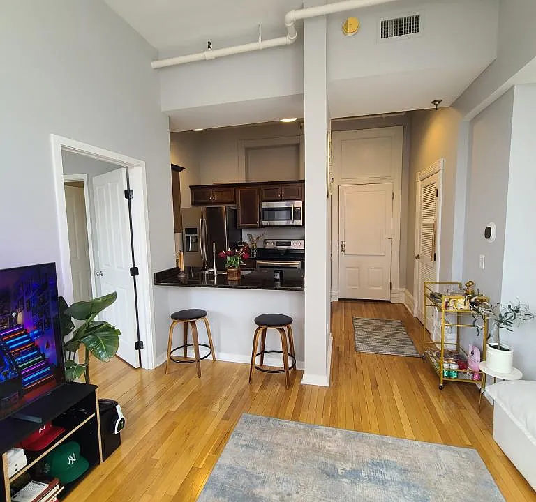112 W Washington Blvd