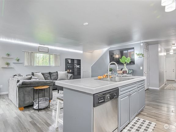 4th image of 6202 219th Street Ct E