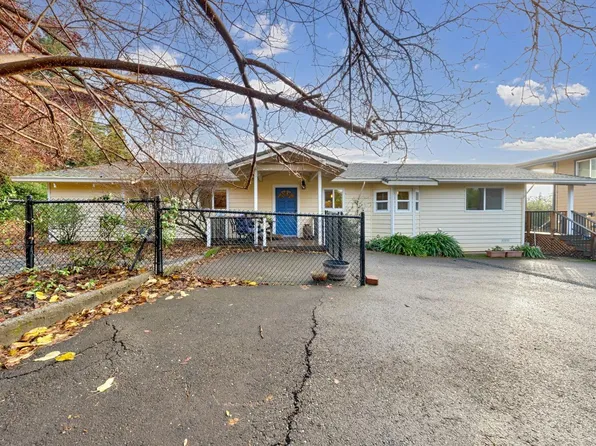 11570 Edgewood Rd, Auburn, CA 95603