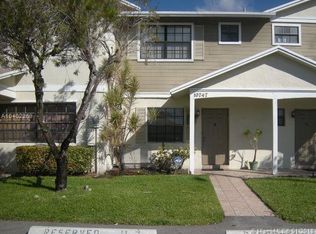 10747 NW 11th St, Hollywood, FL 33026