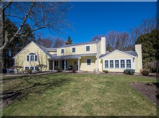 15 Strawberry Hill Rd, Andover, MA 01810