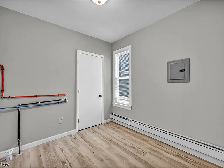 3010 Daisy Ave #UP — Photo 20