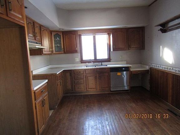 2nd image of 419 E Oakwood Ave