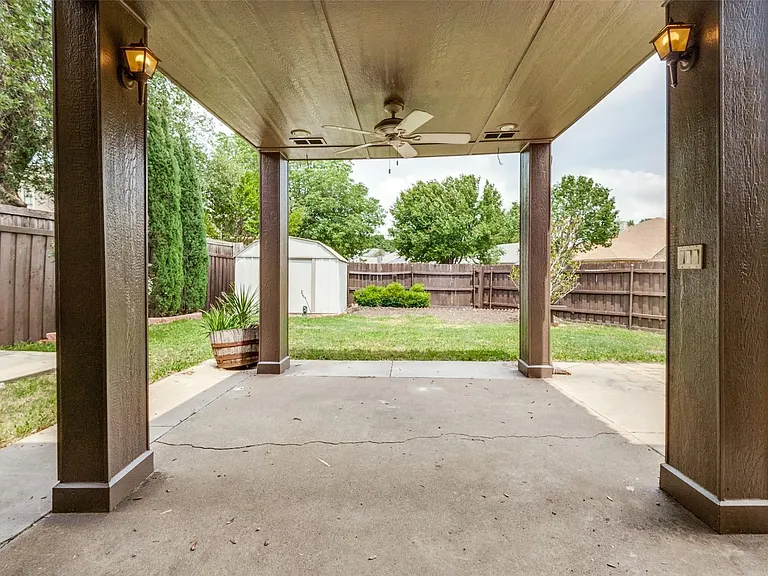 Bassett Dr — Photo 4