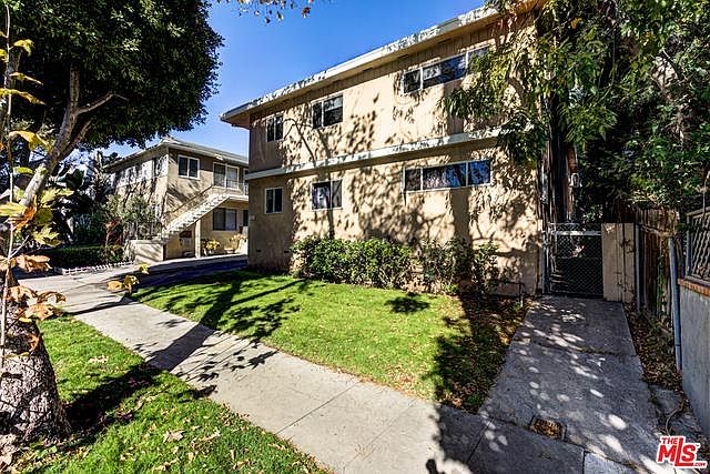 1st image of 7621 Hampton Ave #4