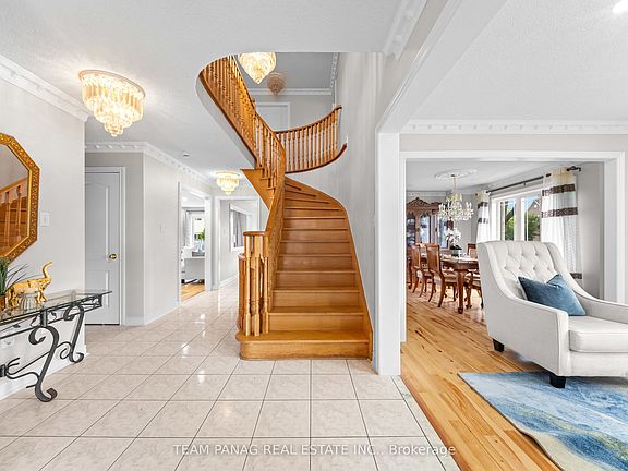 4th image of 1 Sprucelands Ave