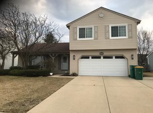 749 Highland Grove Dr, Buffalo Grove, IL 60089