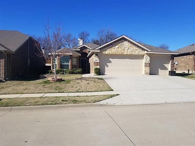 2nd image of 237 Orbit Dr