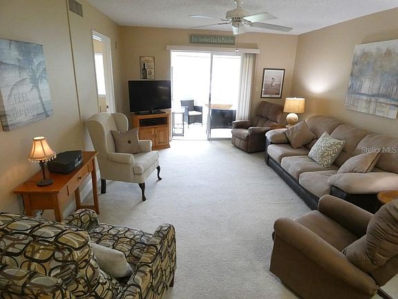 3rd image of 4801 AIRPORT ROAD #213