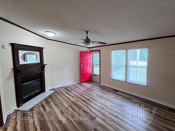 4th image of 983 Heritage Way #1