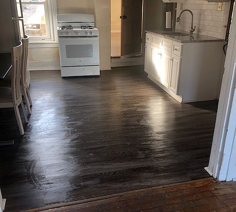 2nd image of 203 W Walnut St