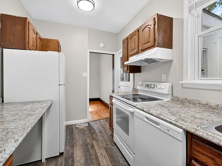 6737 Fyler Ave — Photo 27