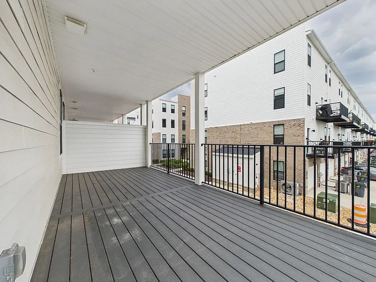 1900 Roseneath Rd #10B — Photo 21