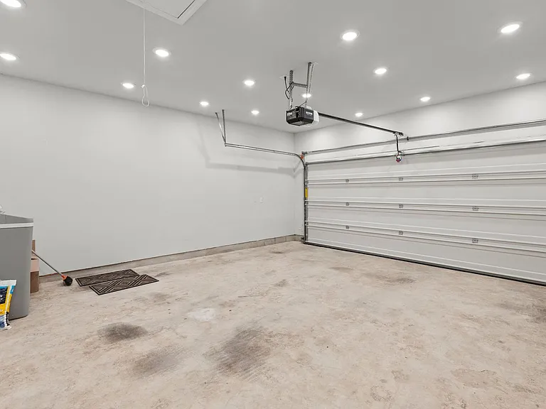 2605 Acoma Ln — Photo 34