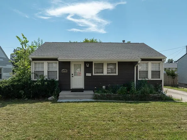 1251 30th St NE, Cedar Rapids, IA 52402