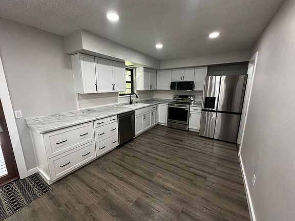 4th image of 3006 N 36th Ter