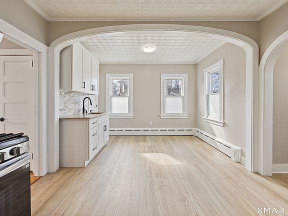 5th image of 277 Brightwood Avenue