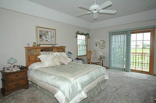 5th image of 2917 Cumberland Dr