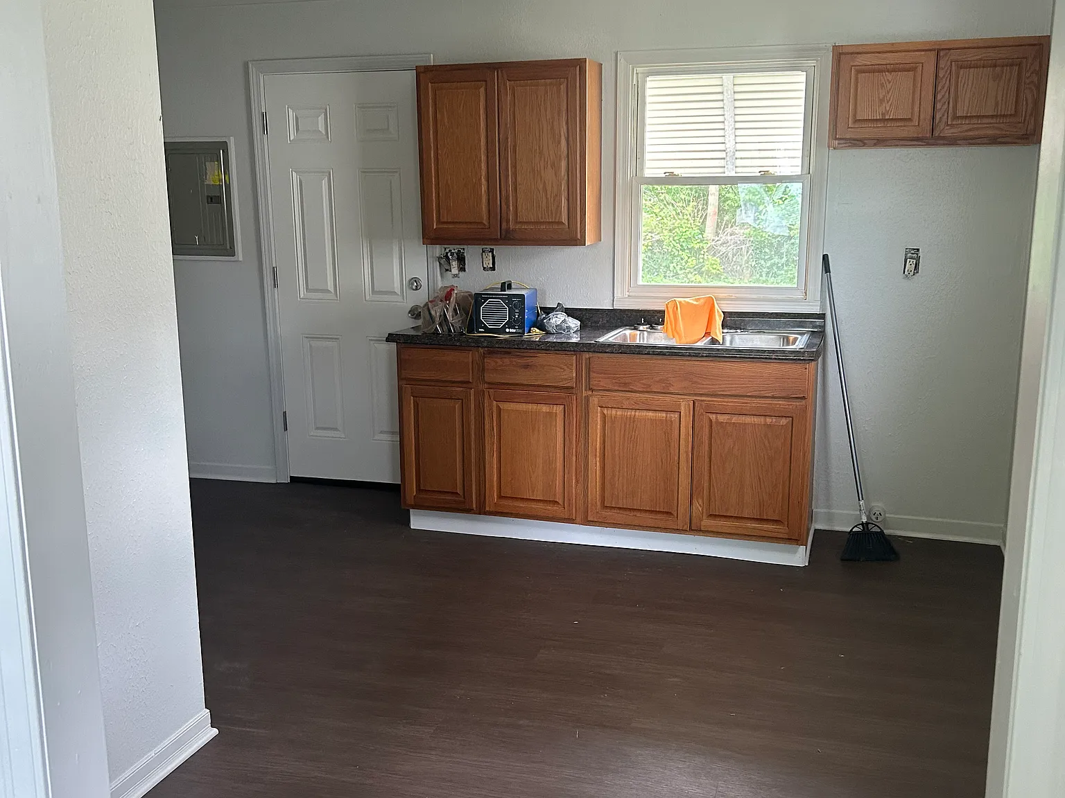 2 bed, 672 sqft, $1,000 — Photo 4