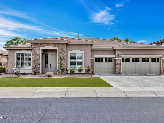 2nd image of 15099 W HIGHLAND Avenue
