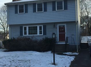 29 Centre St, Lexington, MA 02421