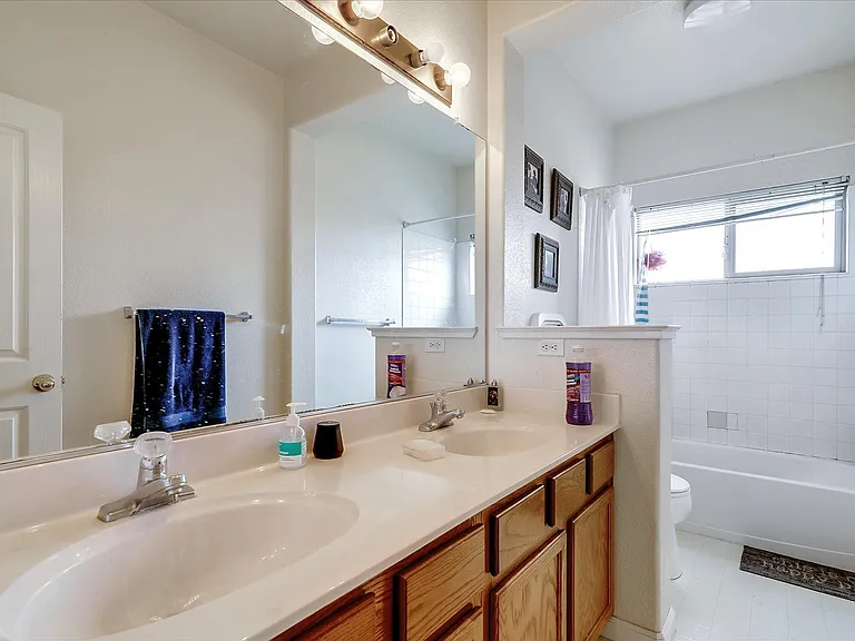 2107 Expedition Way — Photo 9