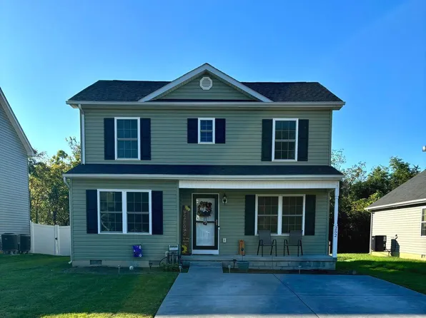 252 S Loudoun St, Strasburg, VA 22657