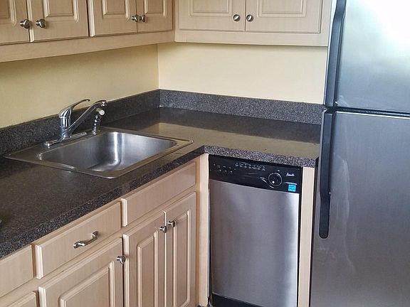 3rd image of 91 Strawberry Hill Ave #640