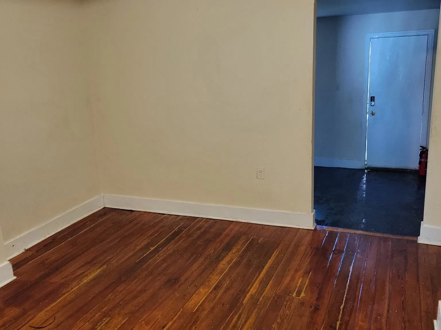 2 bed, $1,595 — Photo 4