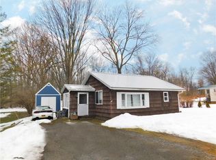 7759 Barbara Ln, Baldwinsville, NY 13027