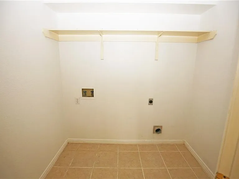 309 Country Aire Dr — Photo 22