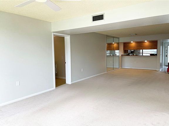 4th image of 1721 Whitehall Dr