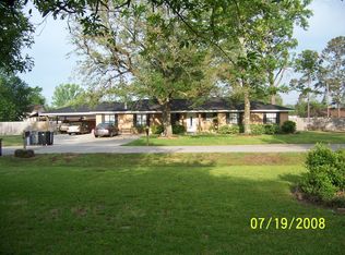 187 Live Oak St, Bridge City, TX 77611