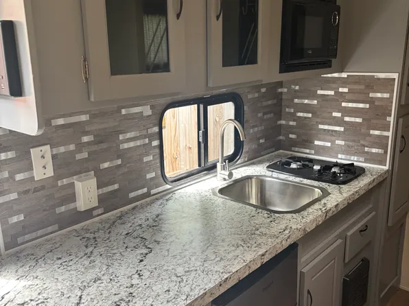 1337 W 8th St, Jacksonville, FL 32209