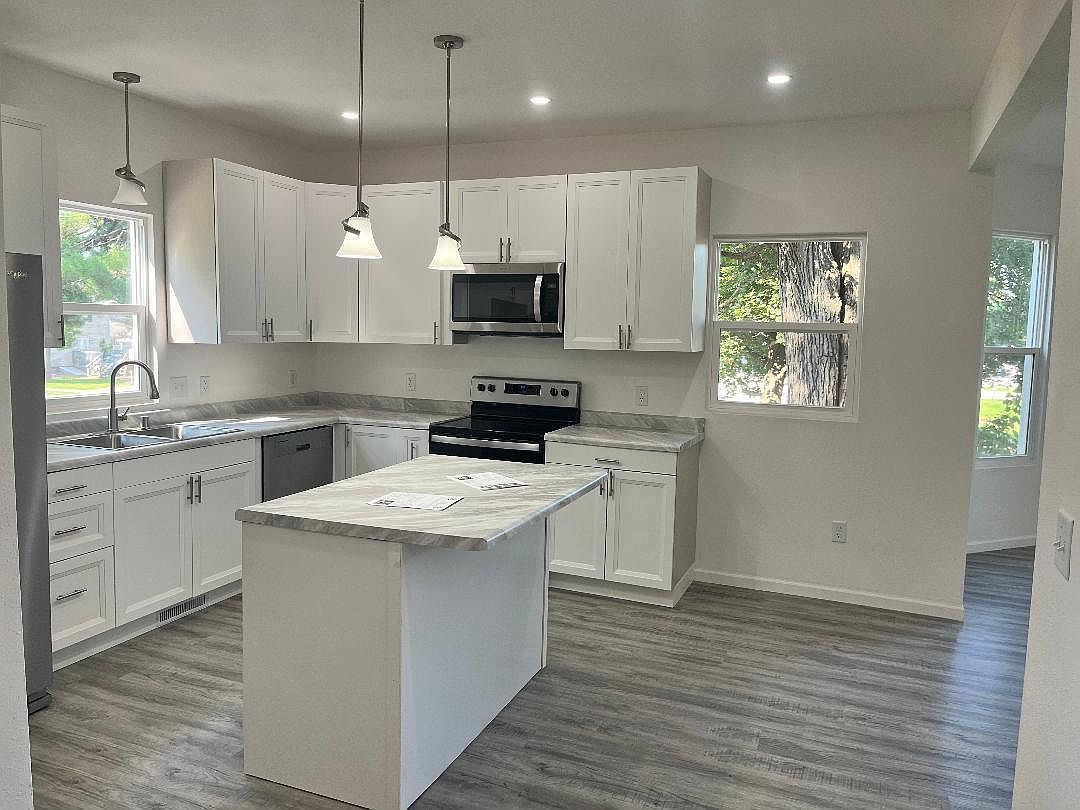 704 8th Street, Baraboo, WI 53913 MLS 1961818 Zillow