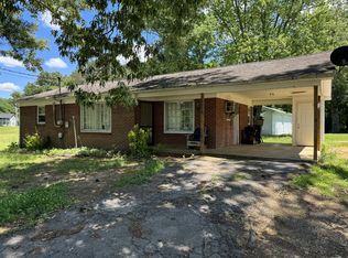 122 N Main St, Loretto, TN 38469