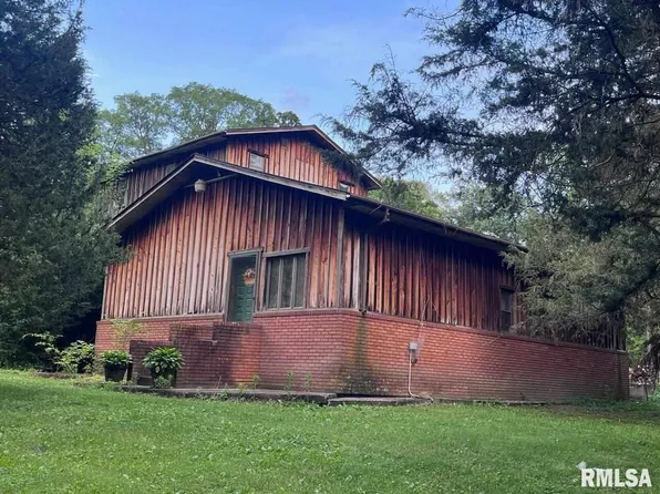 14956 Bear Point Rd, Sesser, IL 62884