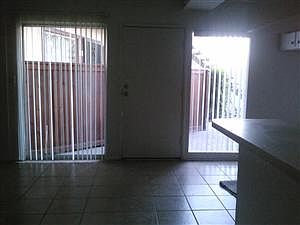 2nd image of 1220 E 52nd St APT 9