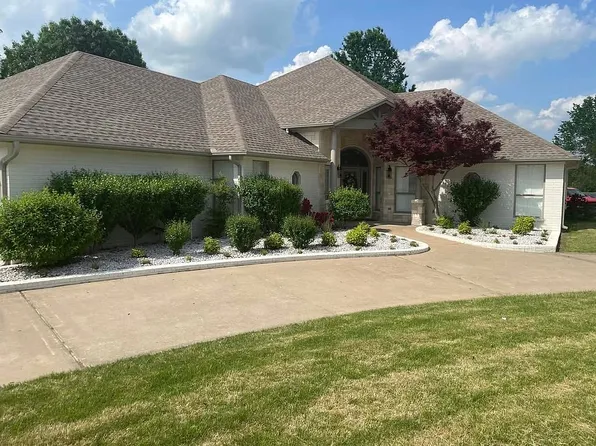 4200 Eagle Crest Dr, Muskogee, OK 74401