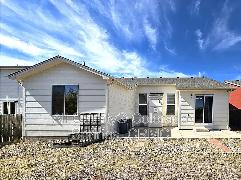 1305 Lords Hill Dr — Photo 18