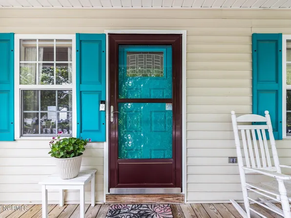 204 Canterwood Lane, New Bern, NC 28562