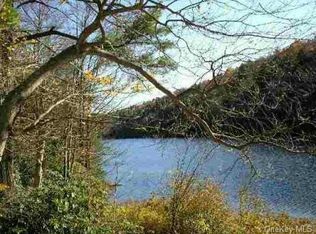 76 Overlook Rd, Woodbourne, NY 12788